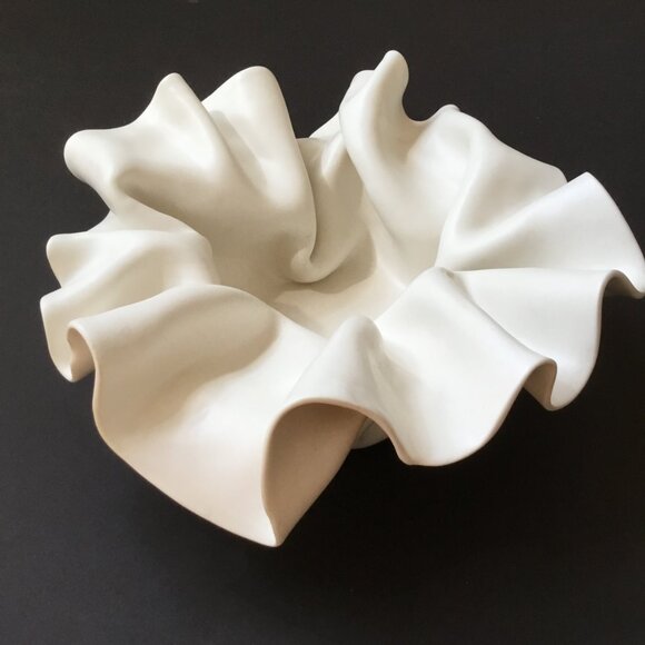 Alicja Ceramics White Bonnet Ruffled Organic Asymmetrical Handkerchief Bowl - Picture 4 of 16